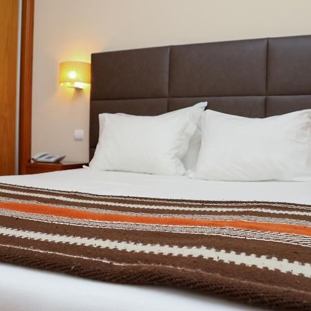 Raiz Alentejana II Bed & Breakfast Регуенгос де Монсараз Екстериор снимка
