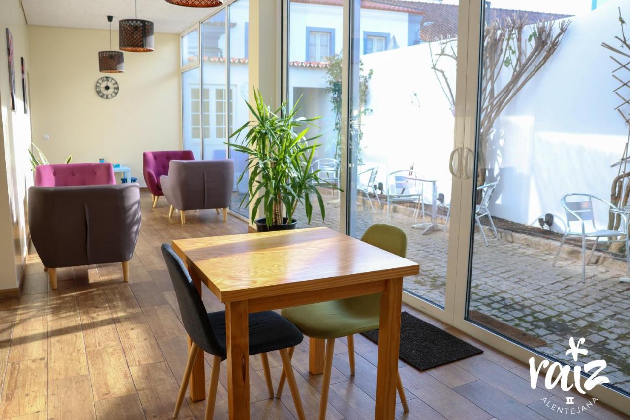 Raiz Alentejana II Bed & Breakfast Регуенгос де Монсараз Екстериор снимка