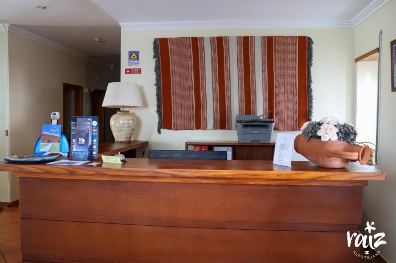 Raiz Alentejana II Bed & Breakfast Регуенгос де Монсараз Екстериор снимка